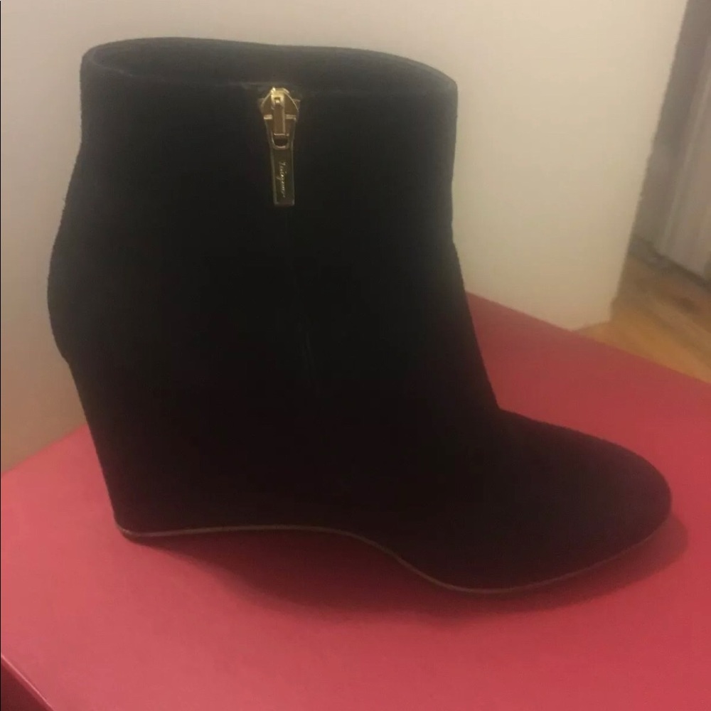 Black size 7.5 suede Ferragamo wedged booties